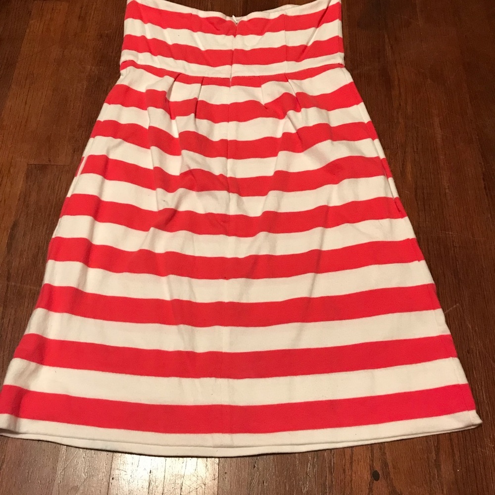 Strapless dress